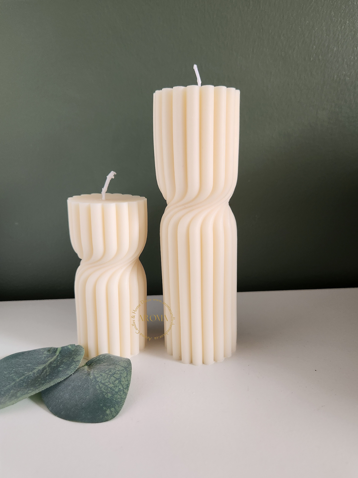 Pilier à rayures torsadé