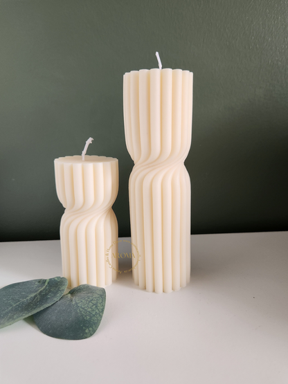 Pilier à rayures torsadé